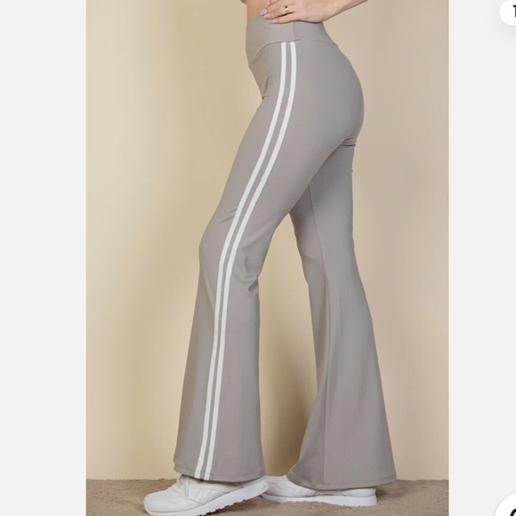 New York & Company Pants - New York Active Contrast Side Stripe Flare Pants Regular Grey size medium NWOT